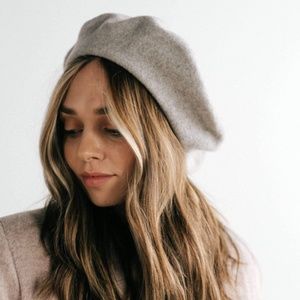 SOPHIE BERET - HEATHER GREY